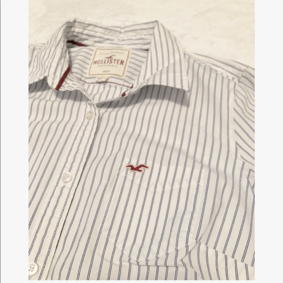 Hollister Long-sleeved Button Down - Picture 2 of 3